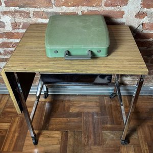 Máquina de Escribir Olivetti Lettera 82 Vintage con Estuche - imagen 7