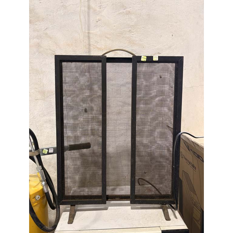 Lote siguiente: Pantalla de fuego plegable Chispero