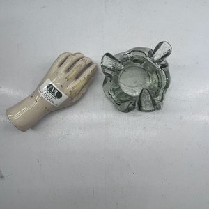 Cenicero de Vidrio Prensado Estilo Vintage - imagen 2