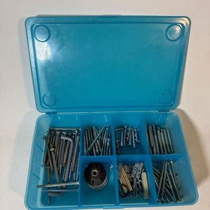Organizador de Plástico Azul con Tornillos y Tarugos - imagen 2