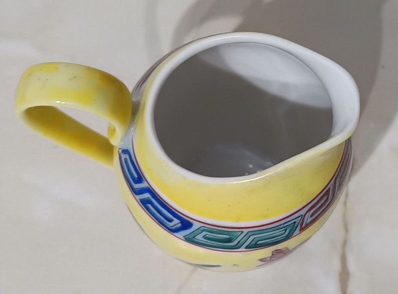 Jarrita de Porcelana CANTON con diseño floral - imagen 4