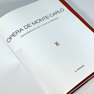 Libro "Ópera de Monte-Carlo" con Decoración de Dama y Carátula Negra - imagen 2