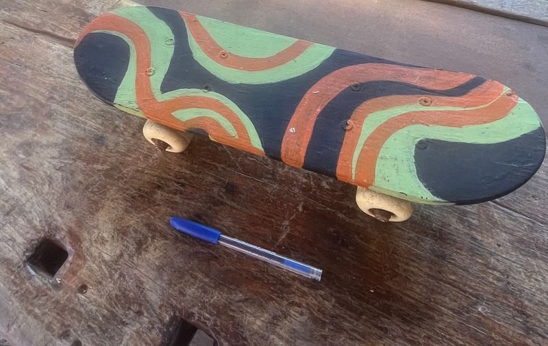 Mini patineta para niños con diseños divertidos - imagen 2