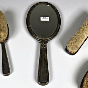 Juego de Tocador Antiguo: Espejo y Cepillos Metálicos con Peine - imagen 5
