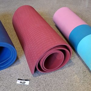 Lote anterior: Tres Colchonetas de Yoga y Fitness - Azul, Rosa y Turquesa
