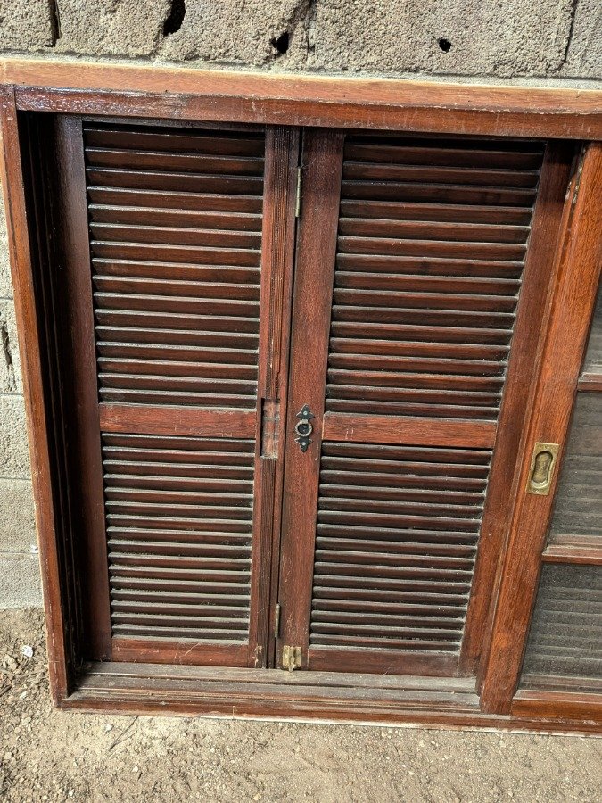 Ventana de madera con dos hojas corredizas y marco - imagen 6