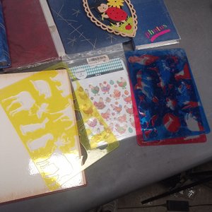 Lote Variado: Álbumes de Fotos, Moldes de Animales y Adornos Infantiles - imagen 6