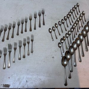 Lote de Cucharas y Tenedores de Acero Inoxidable - imagen 1