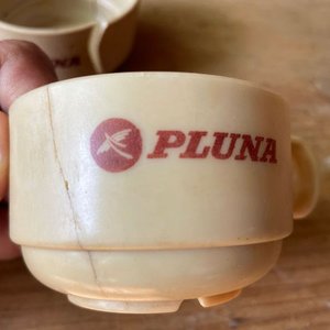 TAZAS PLASTICAS DE PLUNA - imagen 4