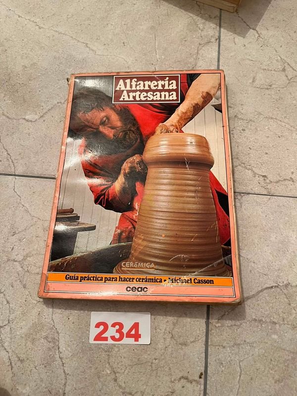 Alfalería Artesana: Guía Práctica para Hacer Cerámica por Michael Casson (1986)
