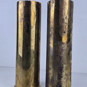 Par de Casquillos de Artillería de Latón Estadounidense 105mm WWII - imagen 3
