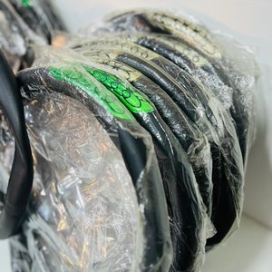 Lote de 20 Cubre Volantes Negros con Diseño Verde - imagen 2