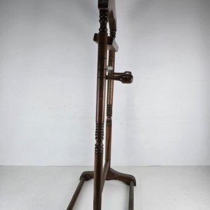 Perchero Despojador de Ropa de Madera Estilo Clásico - imagen 4
