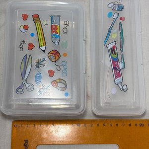 Lote de Juguetes: Peluches, Pistolas, Reproductor CD Panasonic y Más - imagen 19