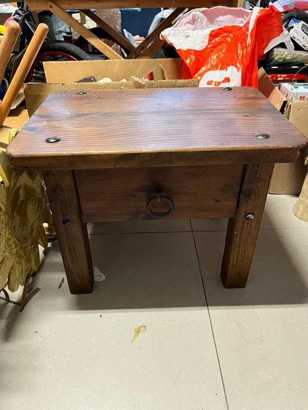 Mesa de Arrimo Rústica de Madera con Cajón y Herrajes