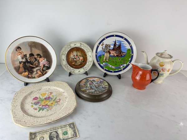 Lote anterior: Colección de loza y porcelana de diferentes orígenes