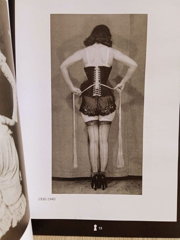 Item 883828 - Image 1