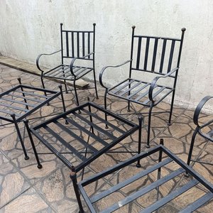 Conjunto de Sillones y Mesas Auxiliares de Hierro Negro - imagen 2