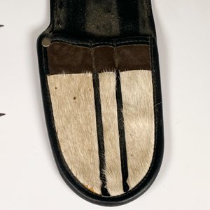 Estuche con Dos Puñales de Acero y Cabos de Guampa - imagen 4