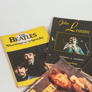 Colección de 4 Libros sobre The Beatles y John Lennon - imagen 2