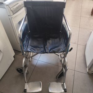 Silla de Ruedas Plegable MediShop - Nueva - imagen 2