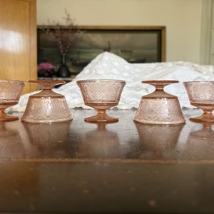 Copas de Postre Vintage Vidrio Rosa Grabado Flores (Set de 5) - imagen 3