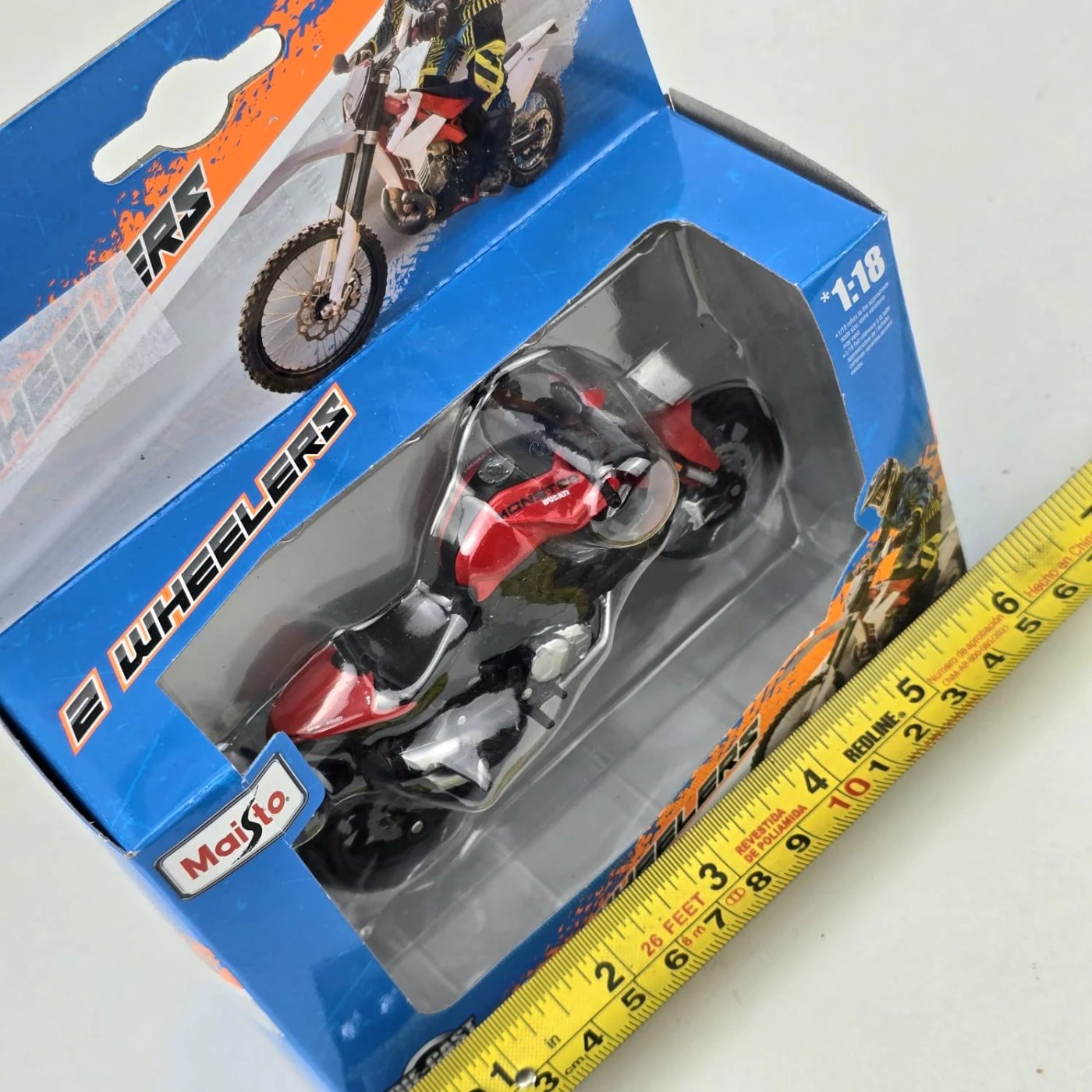Ducati Monster 1:18 Escala - imagen 8