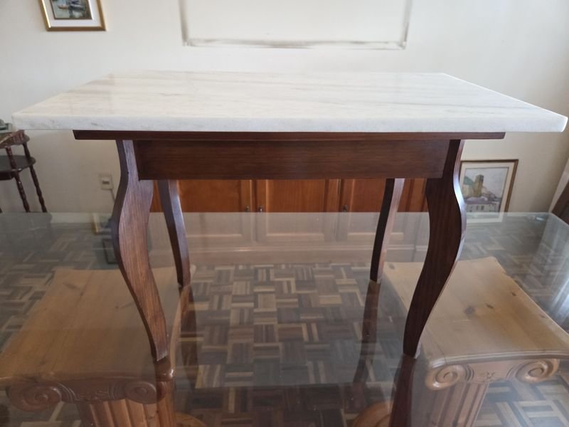 Mesa ratona con tapa de mármol - imagen 2