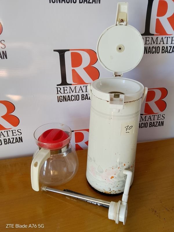Cafetera y Pitcher de Vidrio con Tapa de Plástico - imagen 2