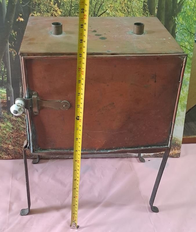 Estufa de Laboratorio Antigua en Cobre con Patas de Hierro - imagen 4
