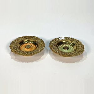 Lote anterior: Dos Adornos Circulares de Bronce y Cerámica con Damas Aladas