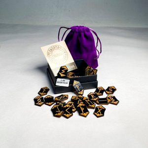 Lote siguiente: Runas Vikingas en Madera con Bolsa Violeta y Estuche Negro
