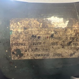 Motor Eléctrico con Piedra de Amolar y Accesorios - imagen 2