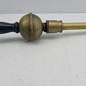 Antigua Máquina de Sulfatar en Bronce y Madera - imagen 3