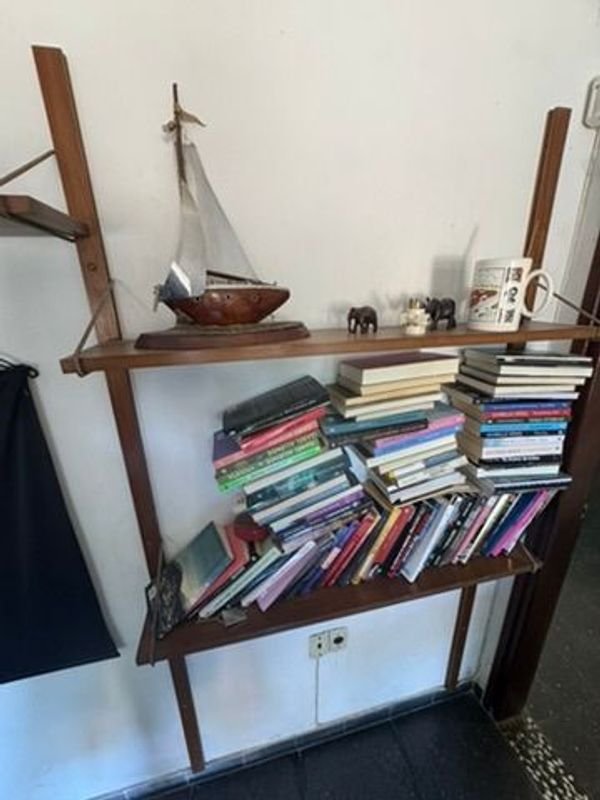 Estantería de madera desarmable con decoración - imagen 7