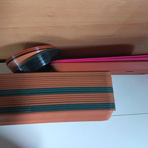 Lote de Bandejas para Macetas Rectangulares y Redondas - imagen 2