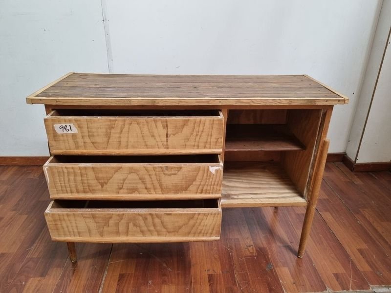 Item 898330 - Image 1