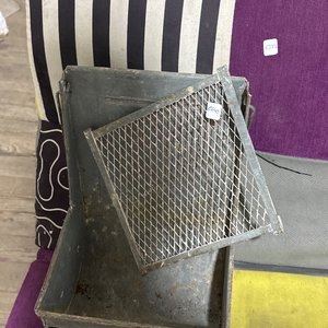 Lote siguiente: Balde de Pintor Metálico con Rejilla
