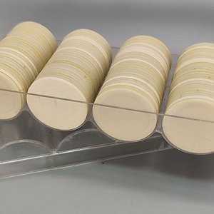 Fichas de Juego Plásticas Azules y Marfil con Bandejas Organizadoras - imagen 6
