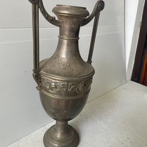Ánfora de Plata "Lenk Austria" con Motivos Florales y Grabados Históricos - imagen 8