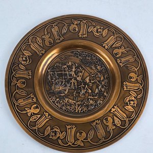 Par de Platos Decorativos Cobreados con Escenas Rurales - imagen 3