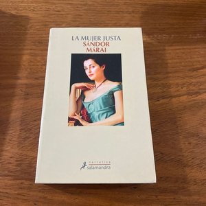 Lote anterior: Libro "La Mujer Justa" de Sándor Márai