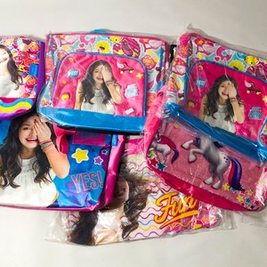 Lote anterior: Set de 7 Carteras, Bolsos y Mochilas Infantiles con Diseños de Personajes
