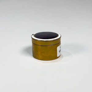 Lote anterior: Pastillero Cilindrico de Bronce con Tapa de Esmalte Bordó