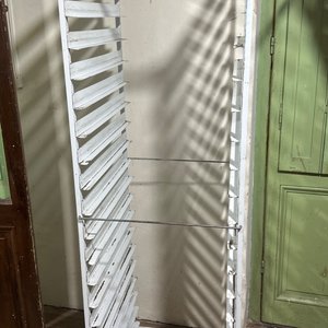 Lote anterior: Estantería Metálica Blanca con Ruedas