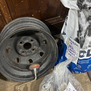 Lote siguiente: Lote de Repuestos y Accesorios Varios