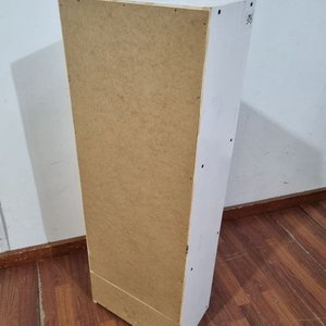 L 508 - Estantería auxiliar en madera clara con tres estantes, ideal para organizar espacios reducidos (Medidas 38x23x106cm) - imagen 3