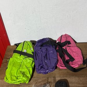 Lote anterior: Set de 3 Materas/Estuches Plegables en Colores Vibrantes