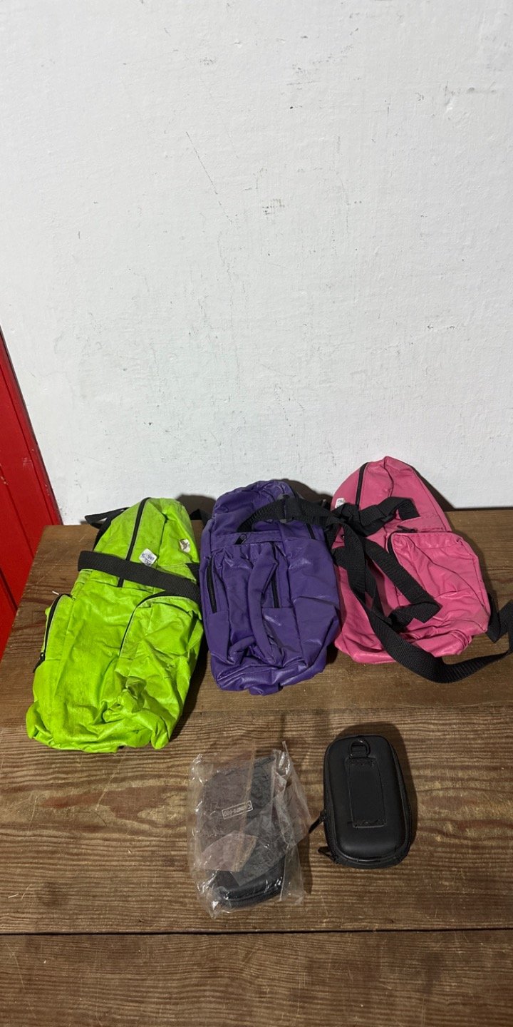 Set de 3 Materas/Estuches Plegables en Colores Vibrantes
