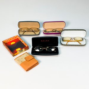 Lote de 4 pares de lentes de aumento con estuches y billetera - imagen 1